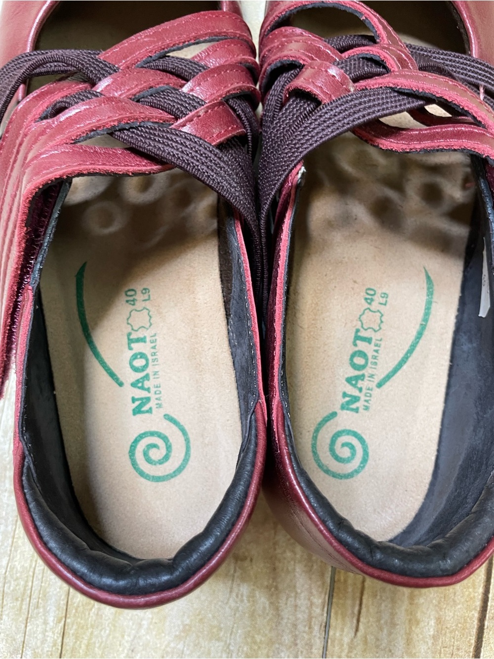 Naot Women’s Kawaka Mary Jane Style Shoes In Rumba/Crinkled Wine - Picture 8 of 13